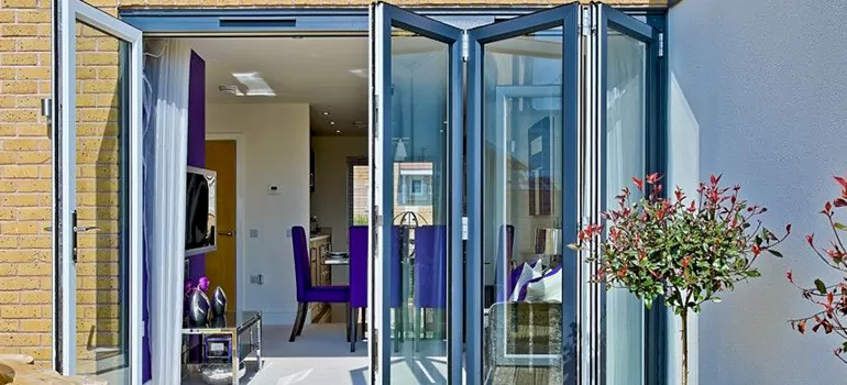 Commercial Door Glass Repair in Boca Raton, FL
